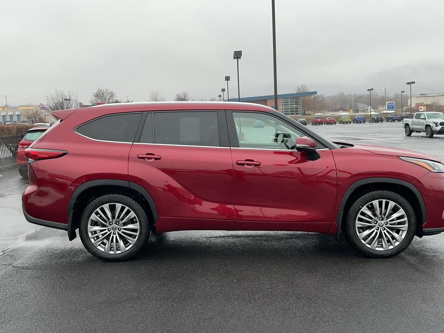 2022 Toyota Highlander Platinum