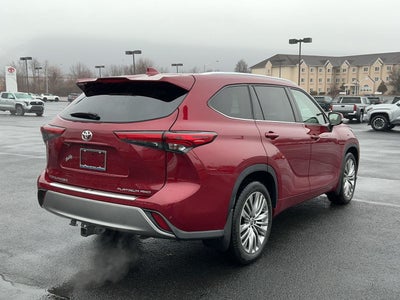 2022 Toyota Highlander Platinum