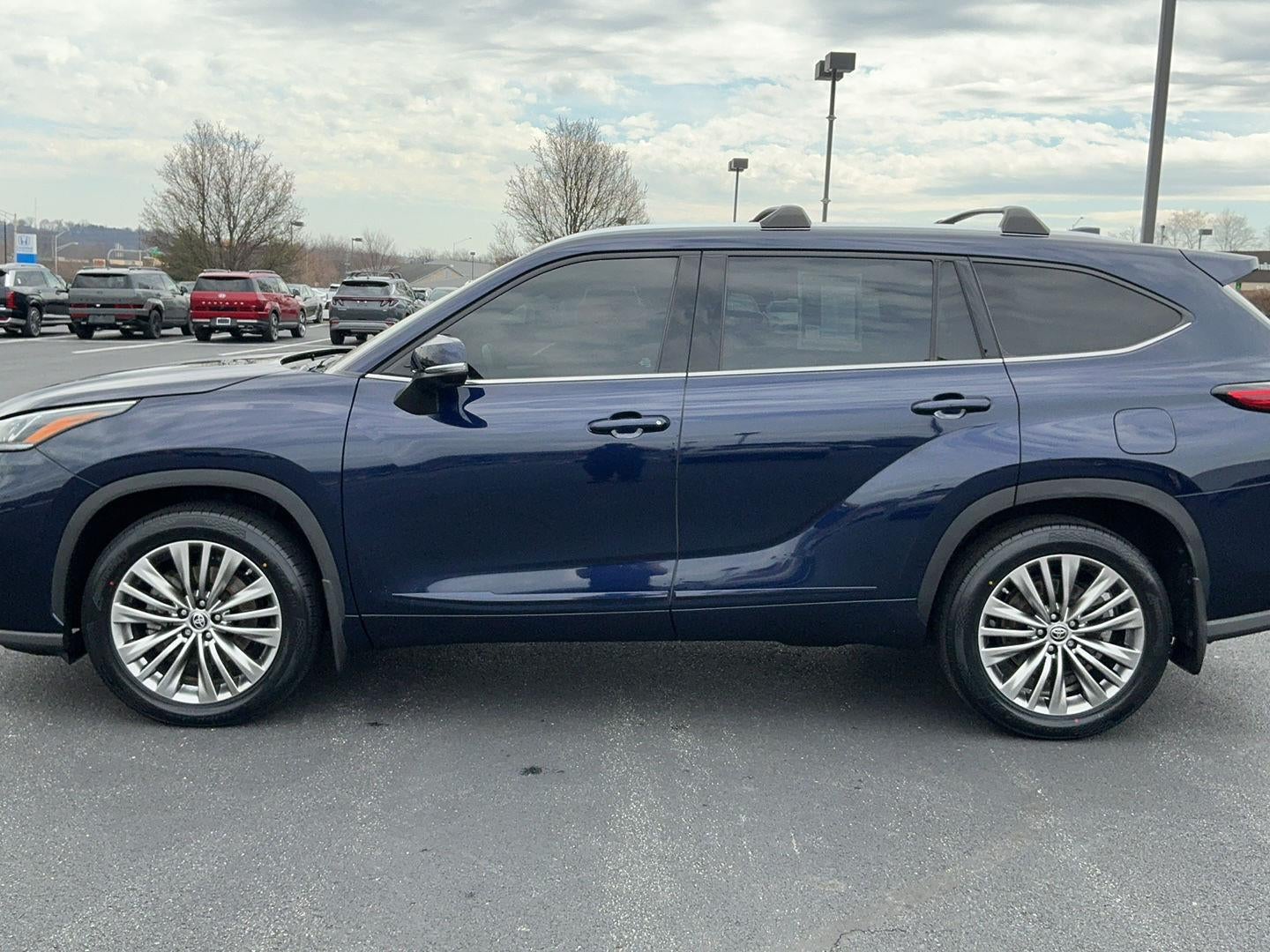 2022 Toyota Highlander Platinum