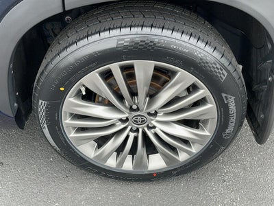 2022 Toyota Highlander Platinum