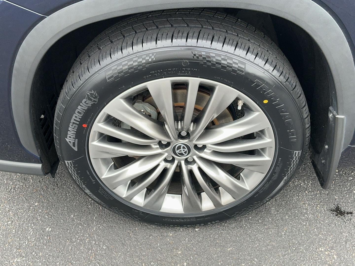 2022 Toyota Highlander Platinum