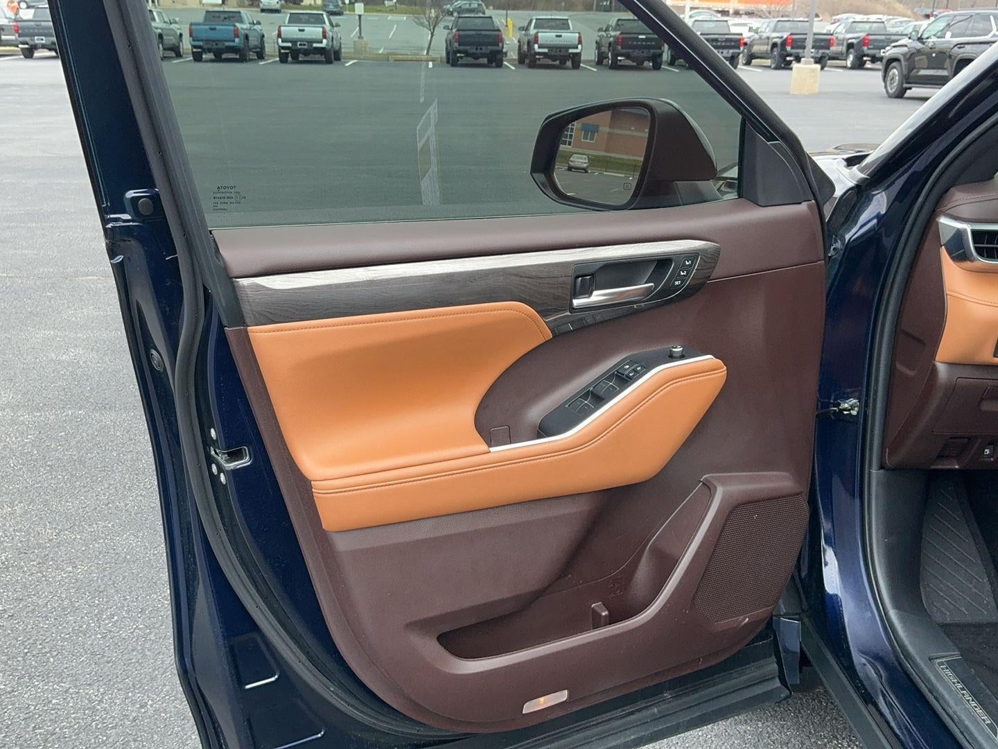 2022 Toyota Highlander Platinum