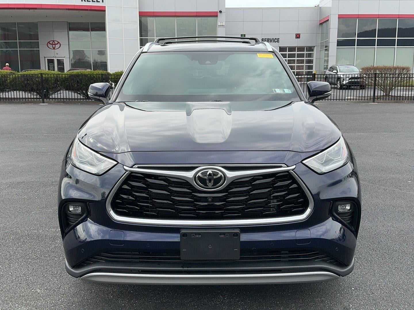 2022 Toyota Highlander Platinum