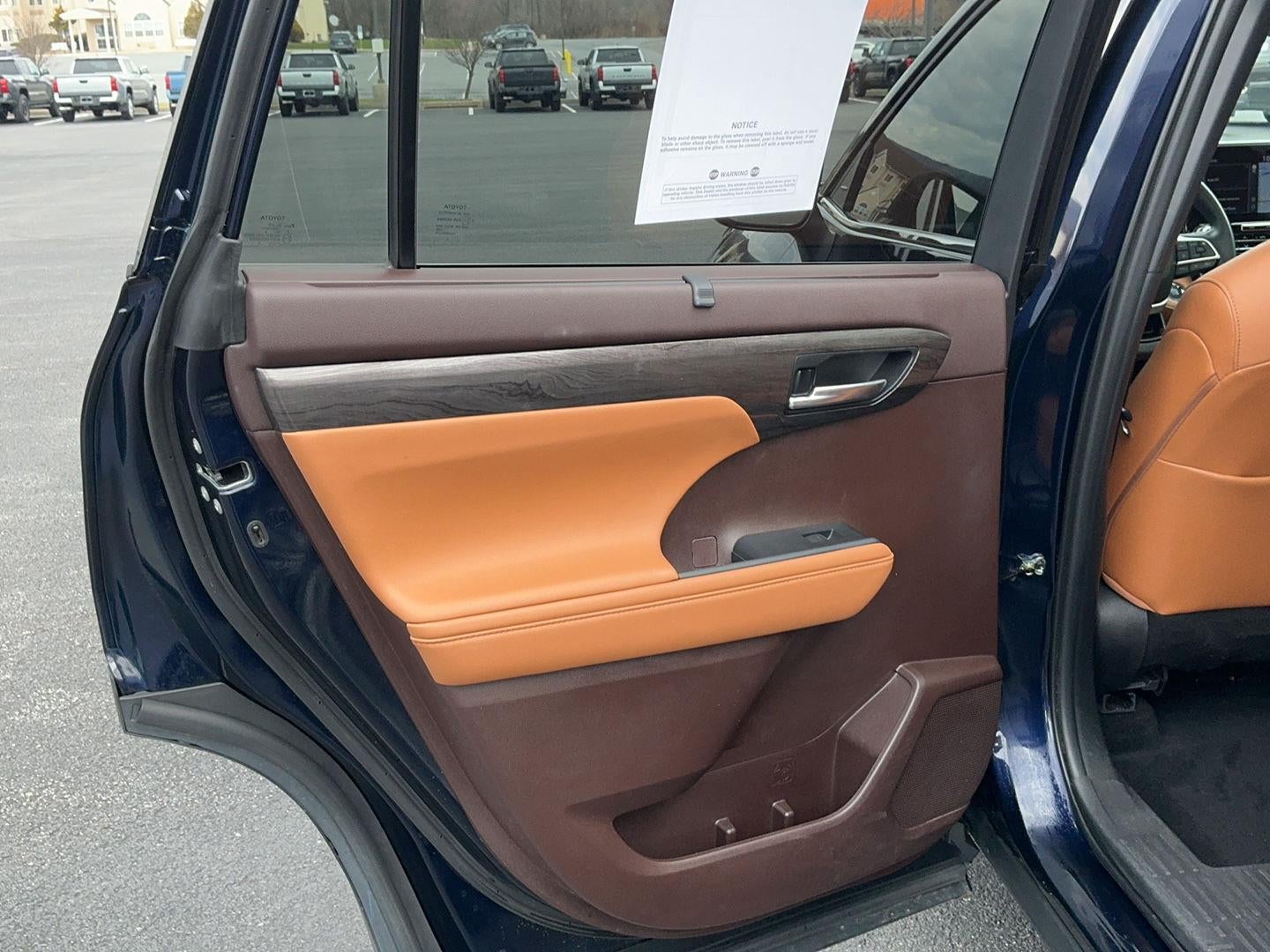 2022 Toyota Highlander Platinum