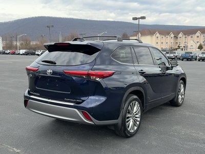 2022 Toyota Highlander Platinum