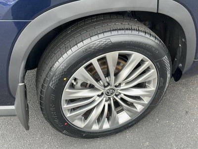 2022 Toyota Highlander Platinum