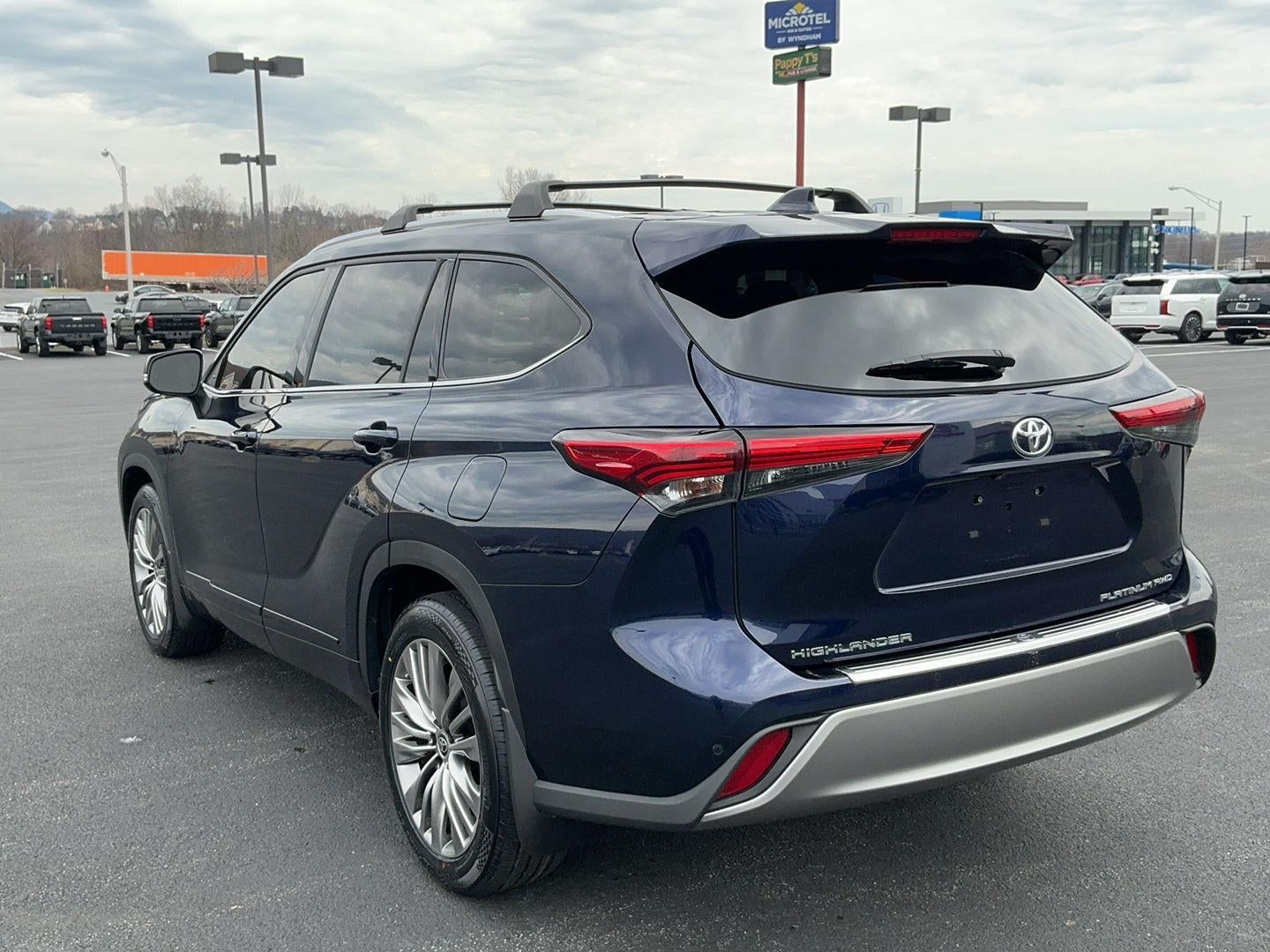 2022 Toyota Highlander Platinum