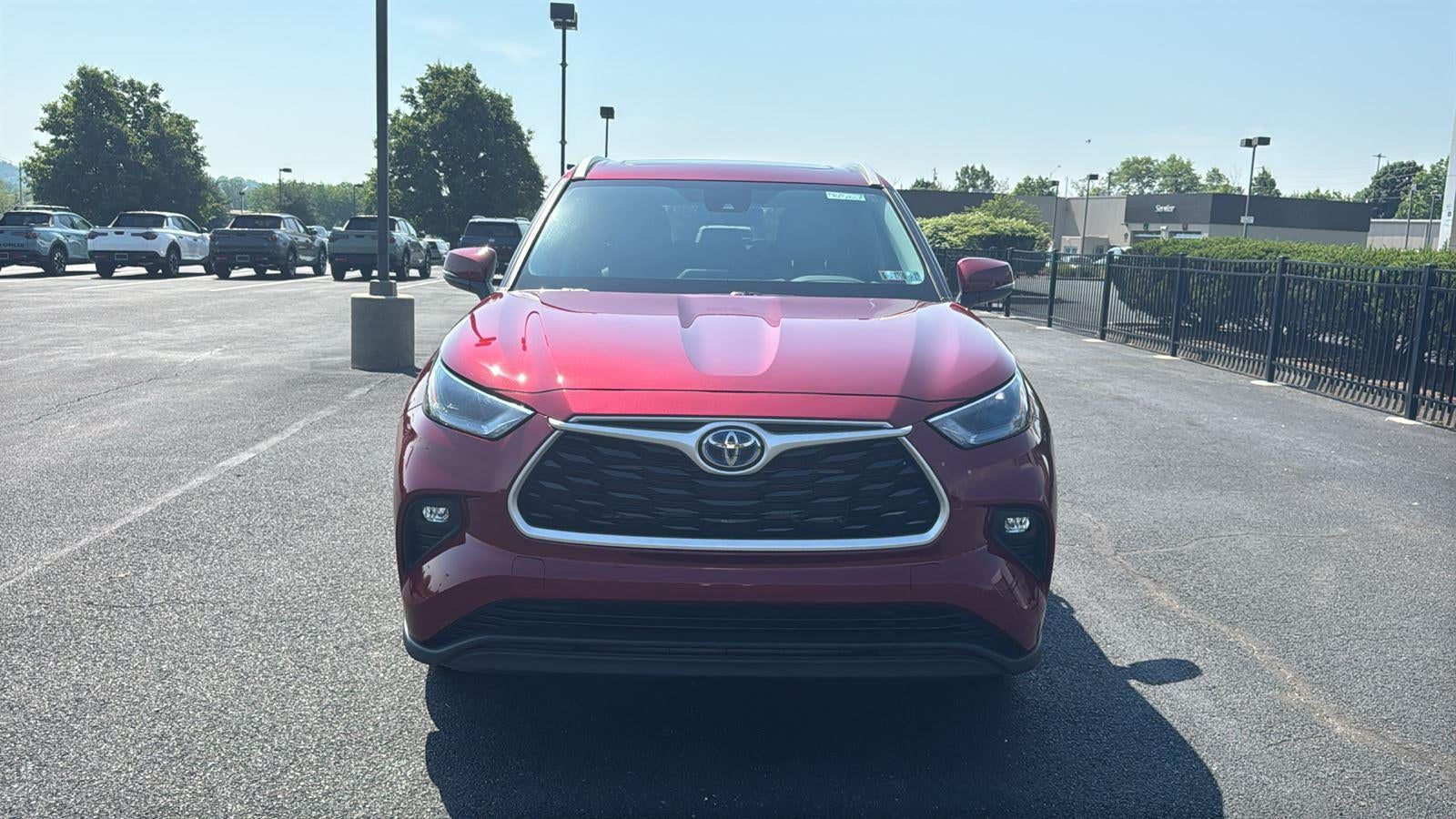 2022 Toyota Highlander Hybrid XLE