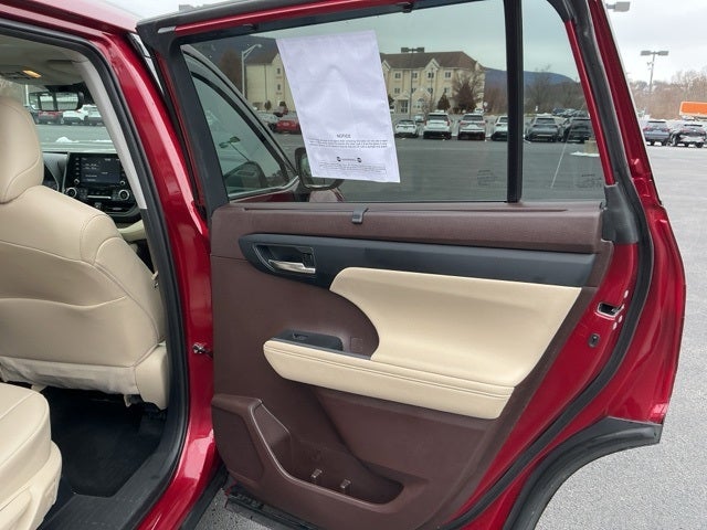 2022 Toyota Highlander XLE