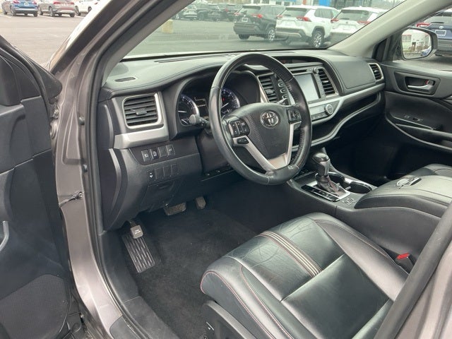 2019 Toyota Highlander SE
