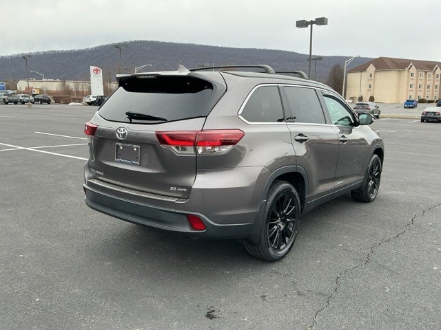2019 Toyota Highlander SE