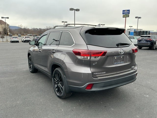 2019 Toyota Highlander SE