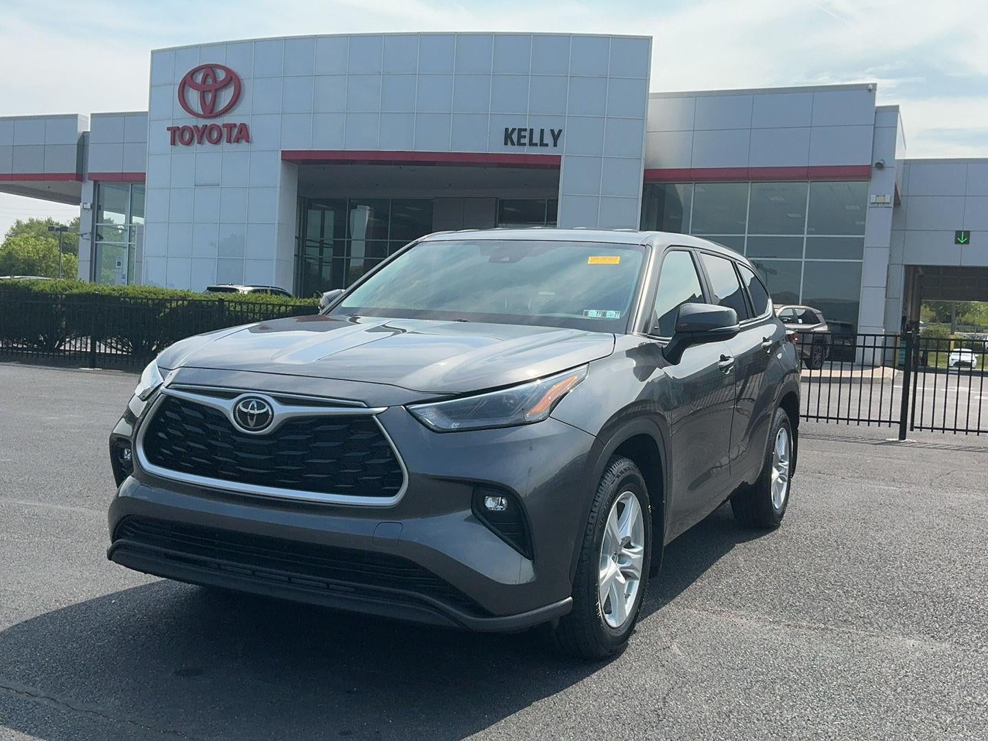 2023 Toyota Highlander LE