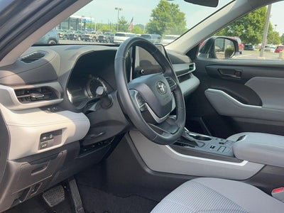2023 Toyota Highlander LE