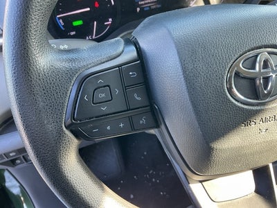 2024 Toyota Sienna LE 8 Passenger