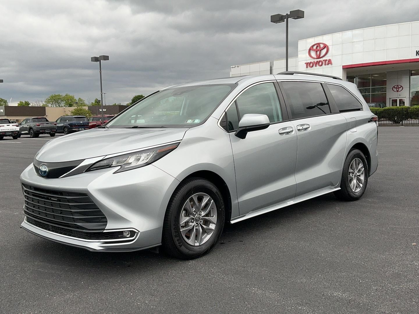 2022 Toyota Sienna XLE
