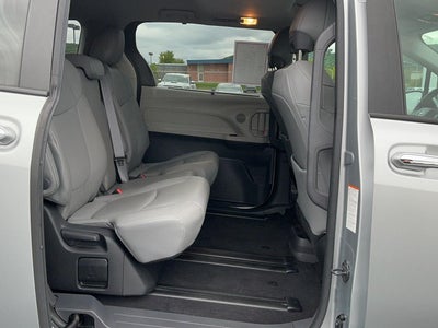 2022 Toyota Sienna XLE