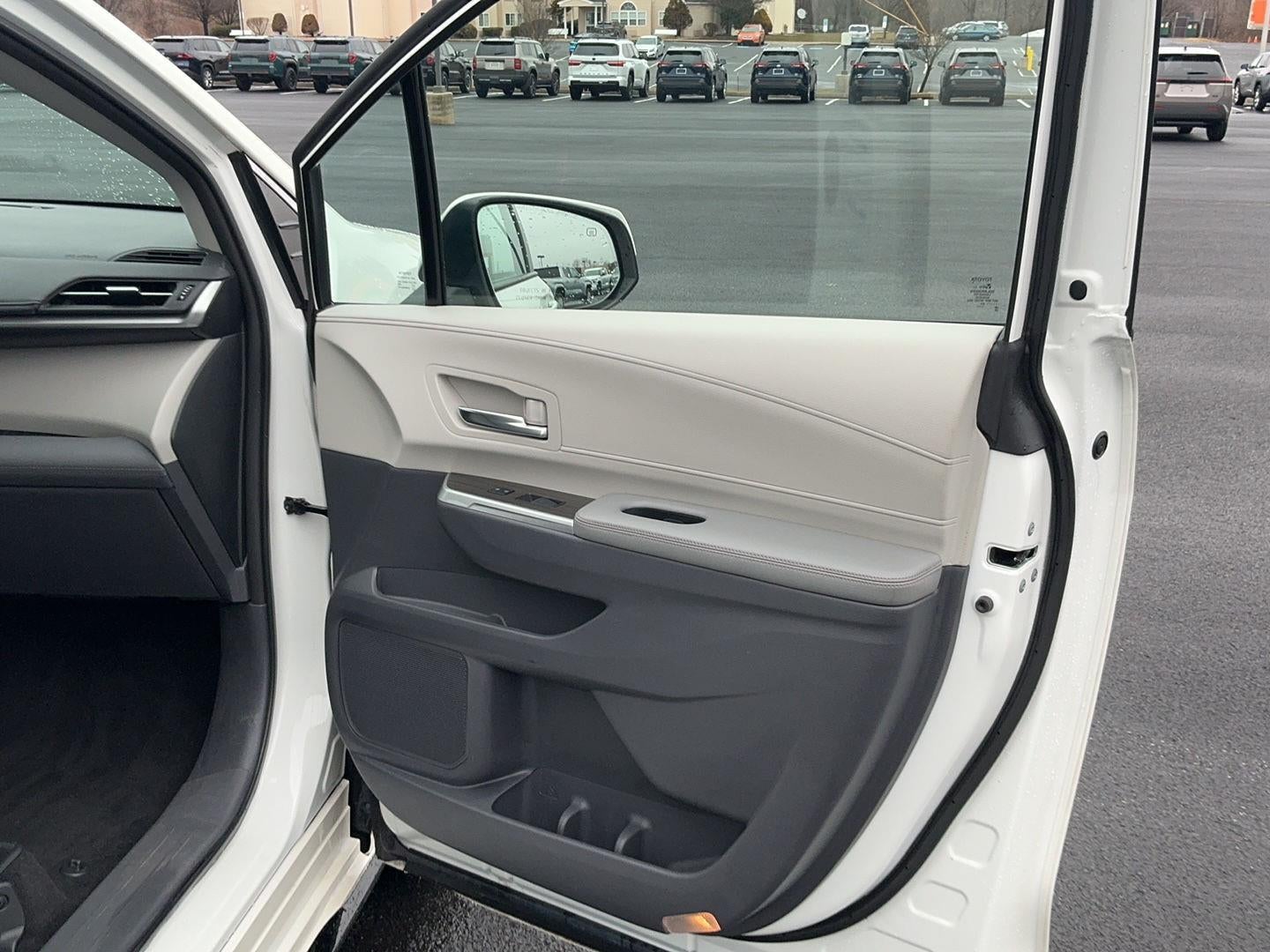 2021 Toyota Sienna Limited 7-Passenger