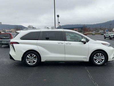 2021 Toyota Sienna Limited 7-Passenger