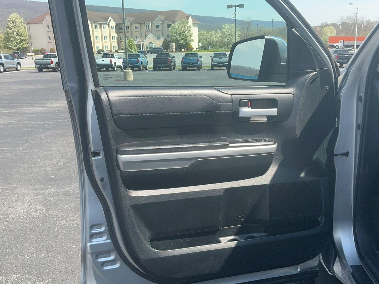 2017 Toyota Tundra Limited
