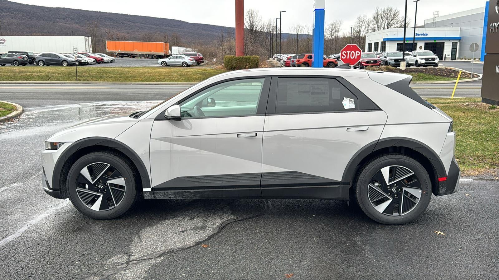 2026 Hyundai IONIQ 5 SE Standard Range