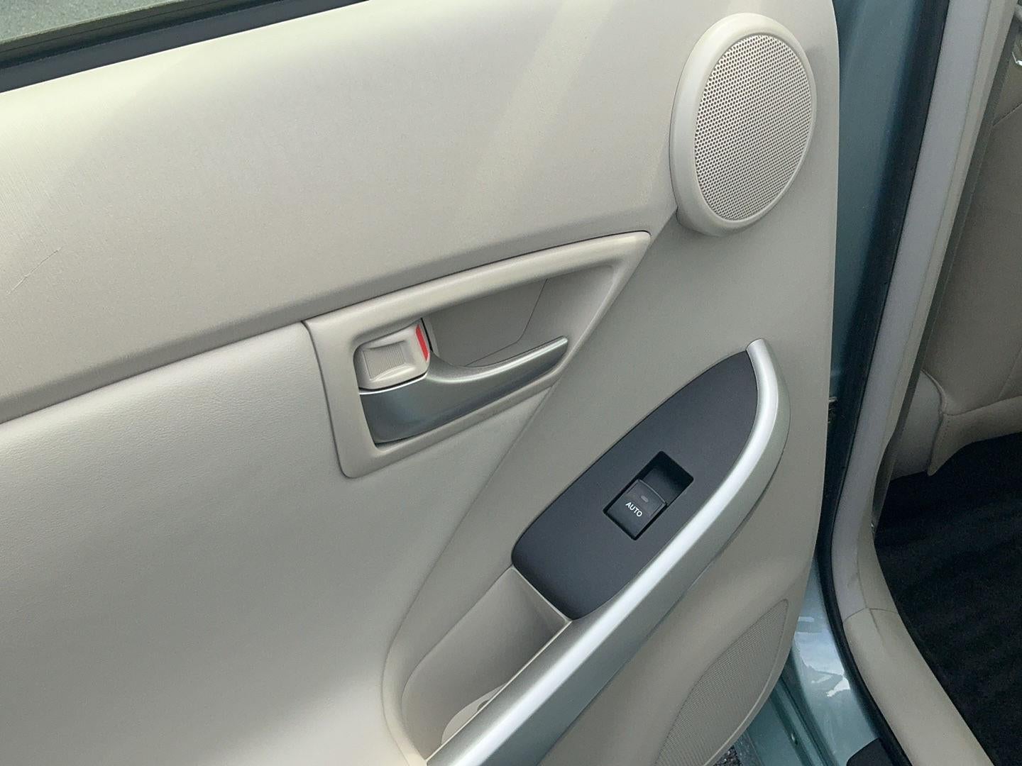 2015 Toyota Prius IV