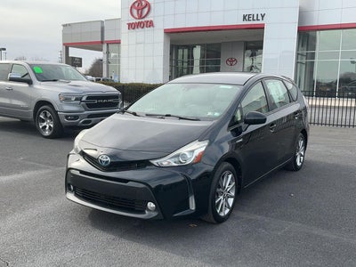 2015 Toyota Prius v Five