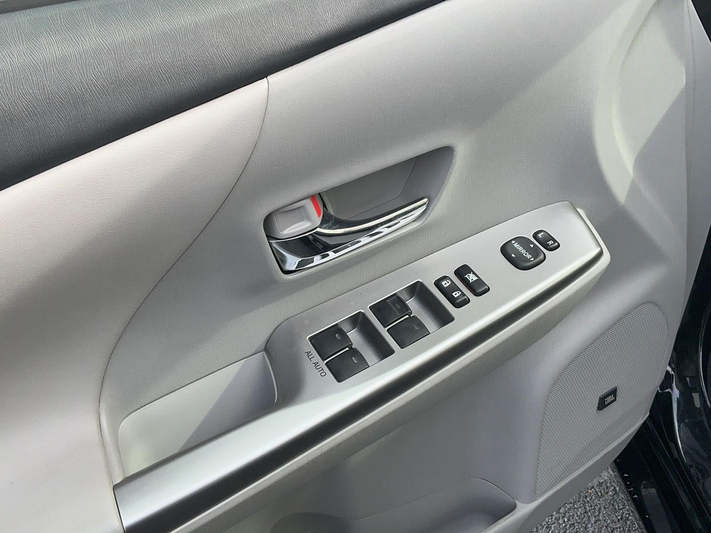 2015 Toyota Prius v Five