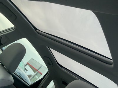 2015 Toyota Prius v Five