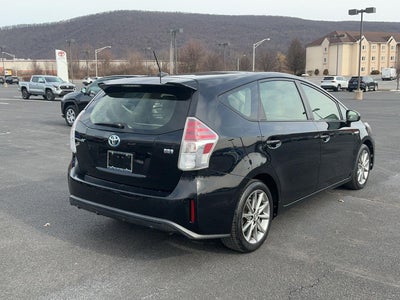2015 Toyota Prius v Five