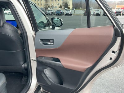 2023 Toyota Venza XLE