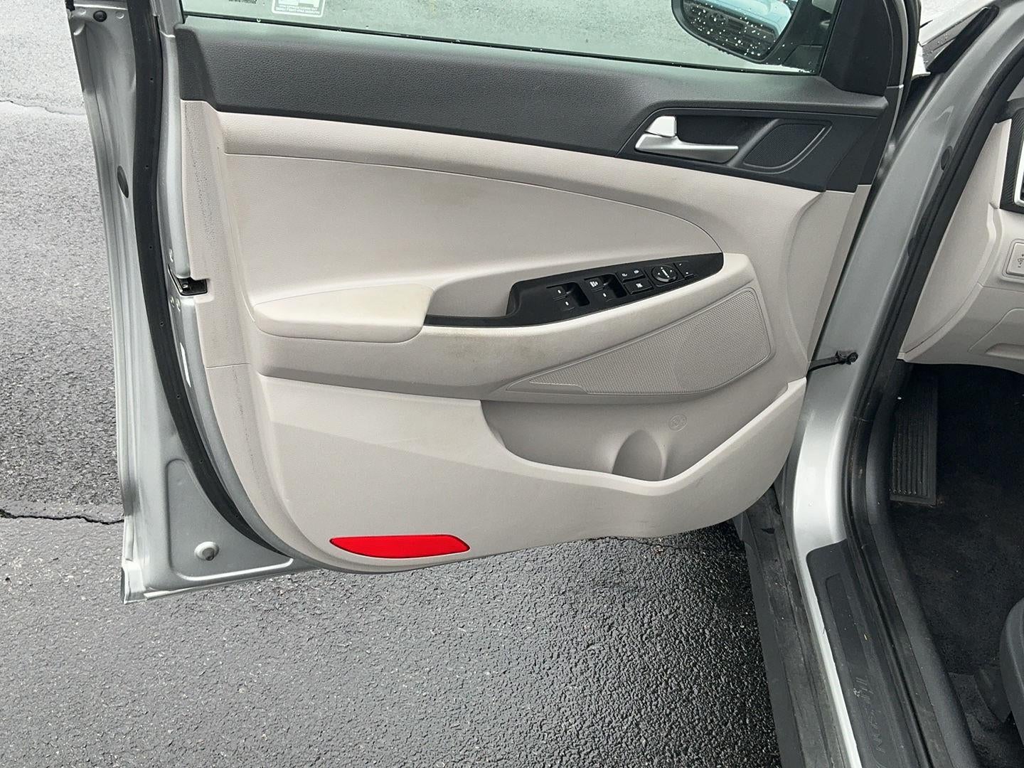 2020 Hyundai TUCSON SE