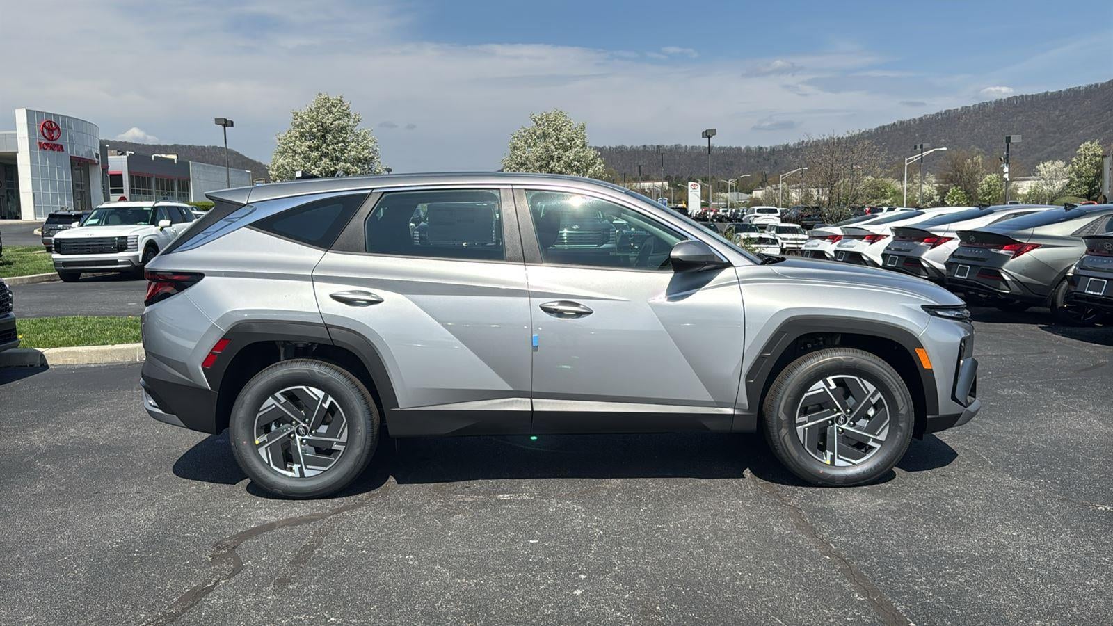 2026 Hyundai TUCSON HYBRID Blue