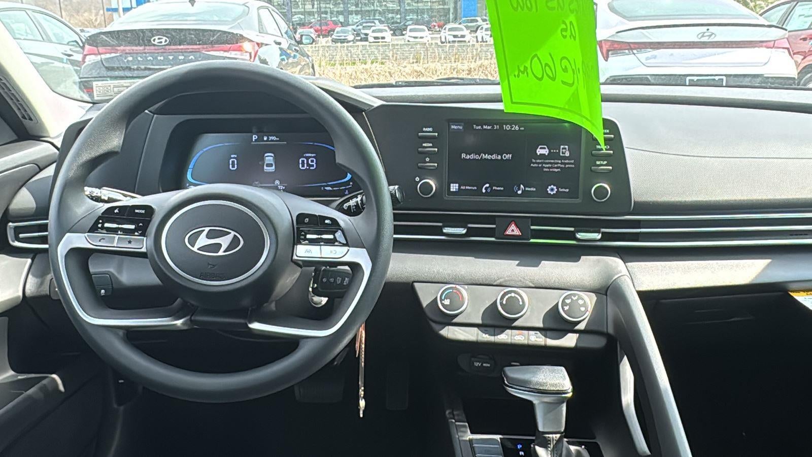 2026 Hyundai ELANTRA SE