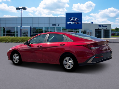 2026 Hyundai ELANTRA SE