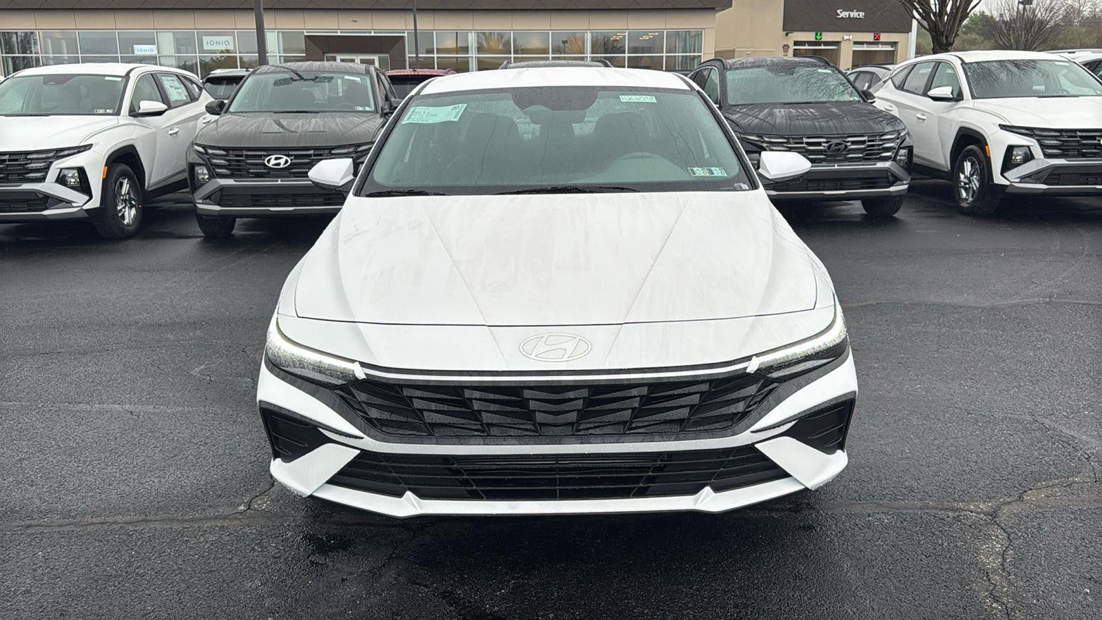 2026 Hyundai ELANTRA SE