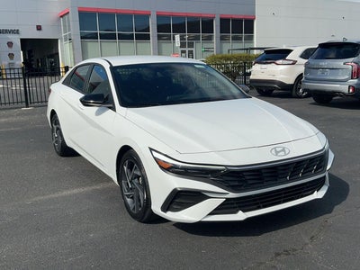 2025 Hyundai ELANTRA SEL Sport