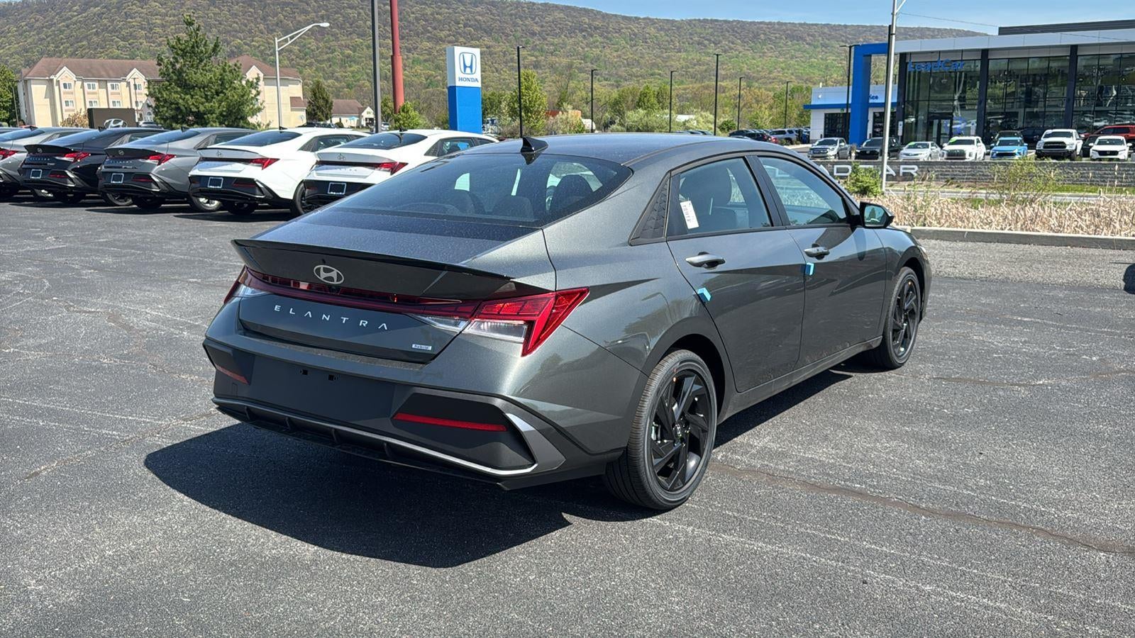 2026 Hyundai ELANTRA HYBRID SEL Sport