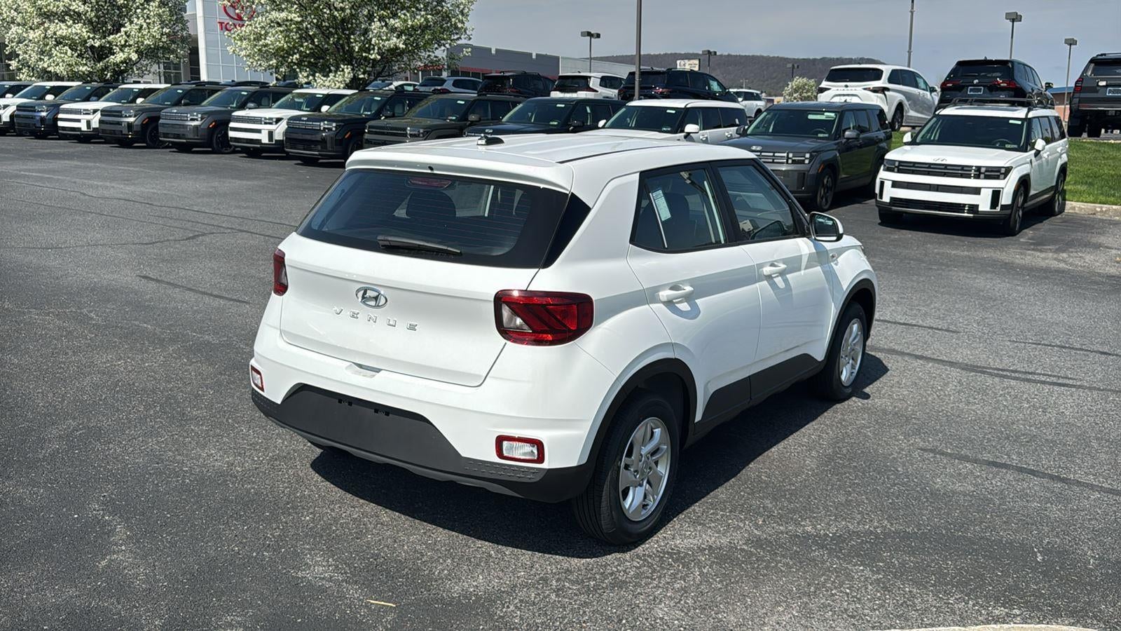 2026 Hyundai VENUE SE