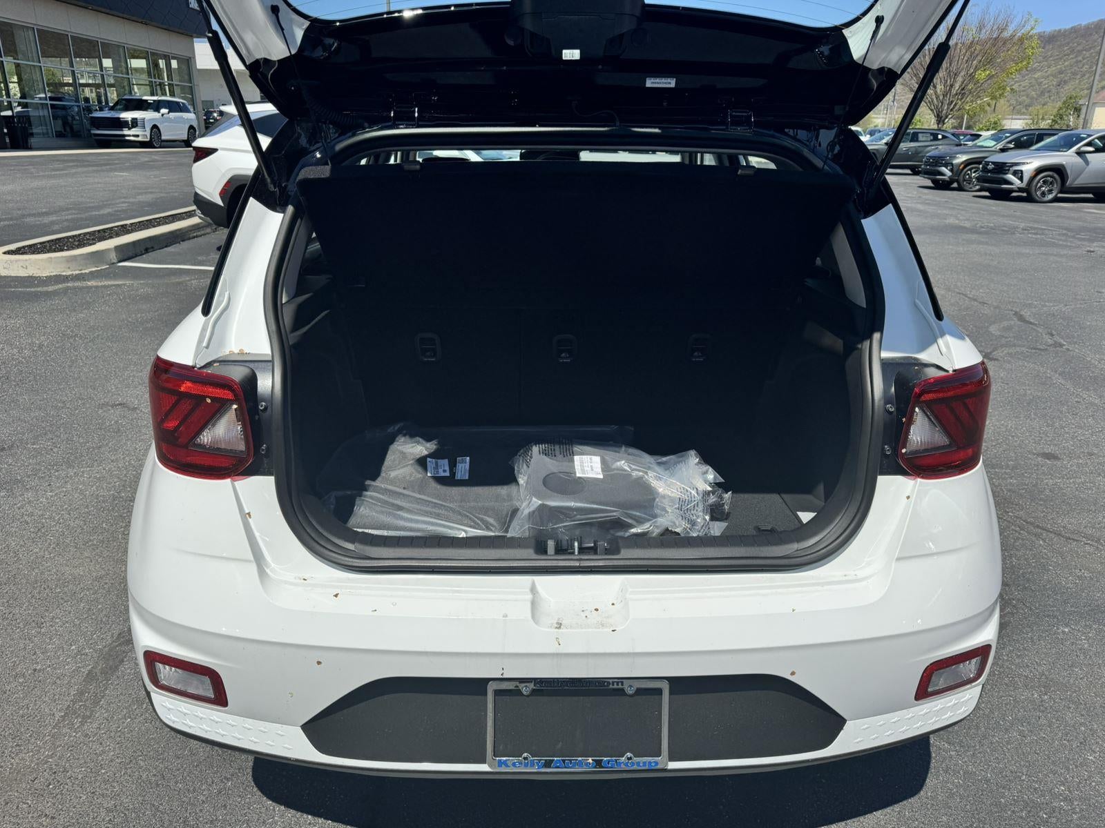 2026 Hyundai VENUE SEL W/Two-Tone Roof