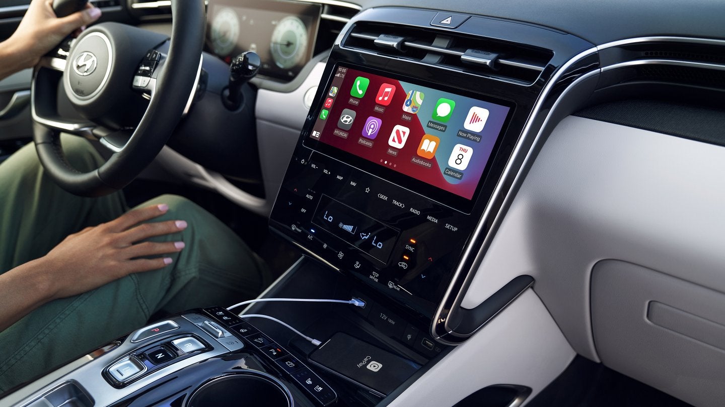 2022 Tucson Interior | Kelly Hyundai in Hamburg PA